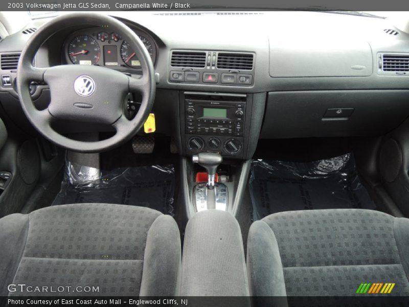 Campanella White / Black 2003 Volkswagen Jetta GLS Sedan