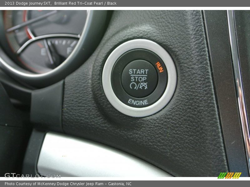 Brilliant Red Tri-Coat Pearl / Black 2013 Dodge Journey SXT
