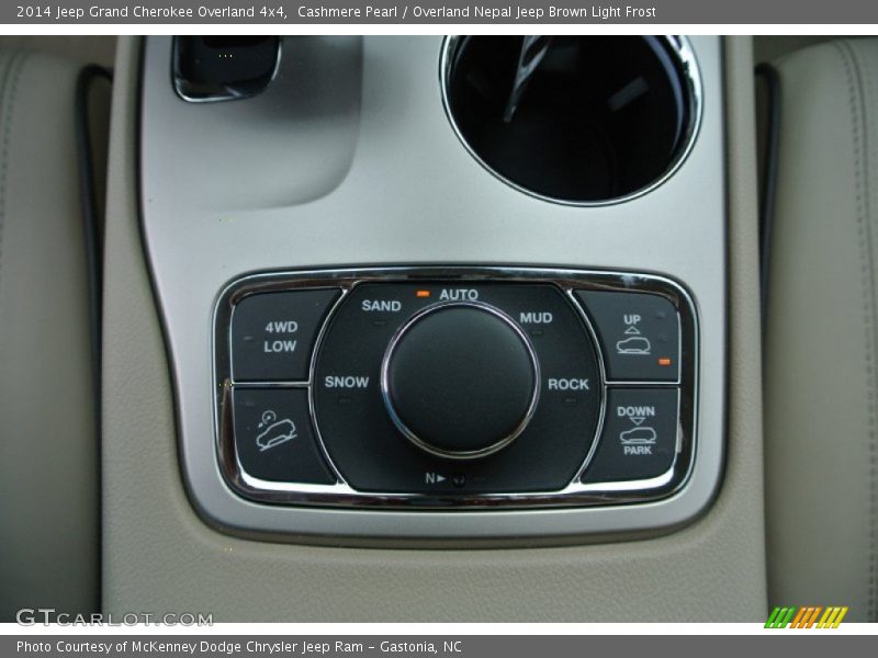 Controls of 2014 Grand Cherokee Overland 4x4