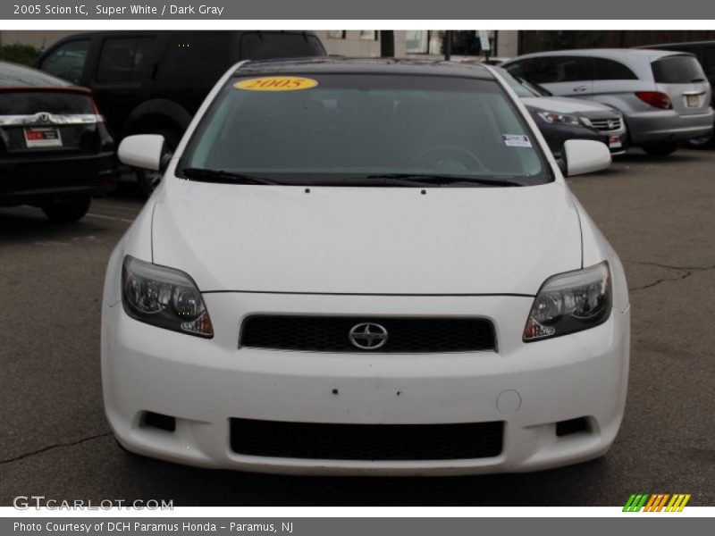 Super White / Dark Gray 2005 Scion tC