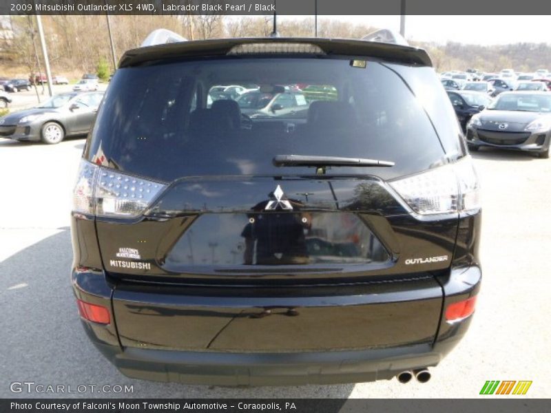 Labrador Black Pearl / Black 2009 Mitsubishi Outlander XLS 4WD