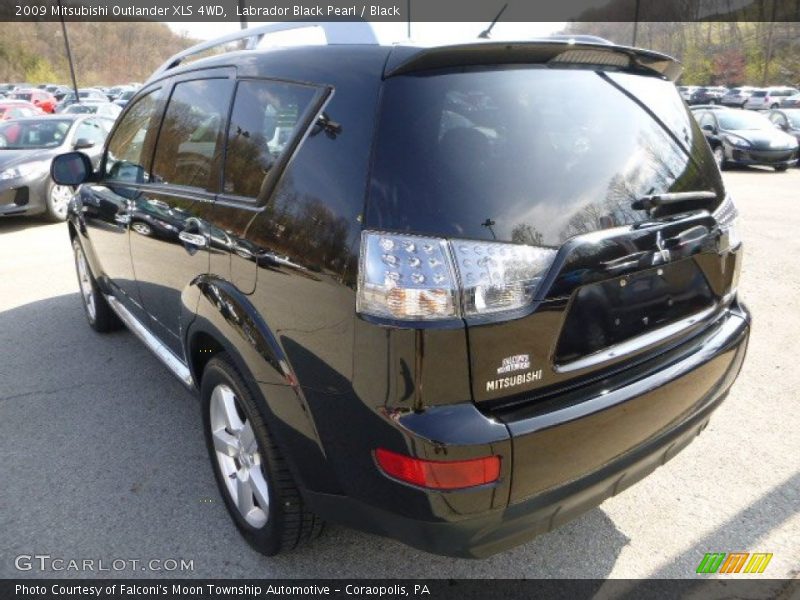 Labrador Black Pearl / Black 2009 Mitsubishi Outlander XLS 4WD