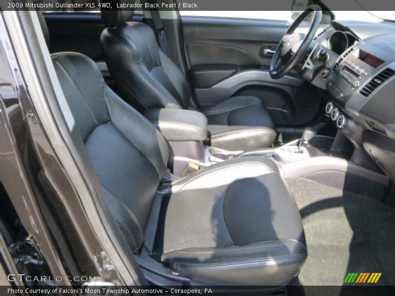Labrador Black Pearl / Black 2009 Mitsubishi Outlander XLS 4WD