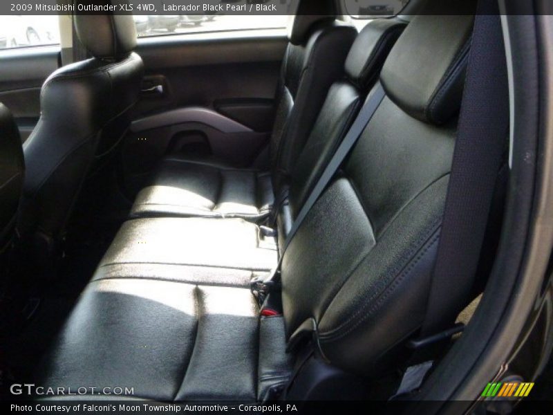 Labrador Black Pearl / Black 2009 Mitsubishi Outlander XLS 4WD
