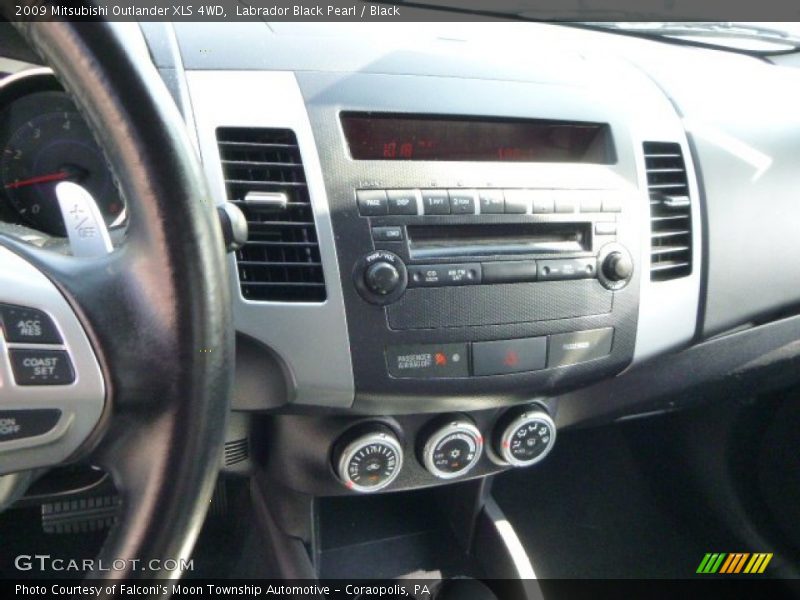 Labrador Black Pearl / Black 2009 Mitsubishi Outlander XLS 4WD