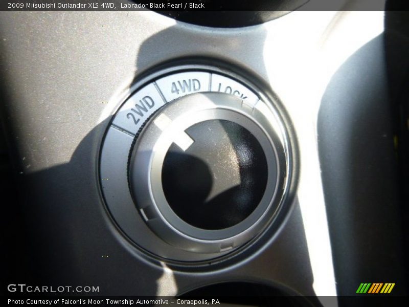 Labrador Black Pearl / Black 2009 Mitsubishi Outlander XLS 4WD