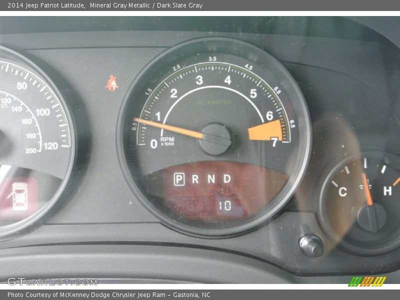 Mineral Gray Metallic / Dark Slate Gray 2014 Jeep Patriot Latitude