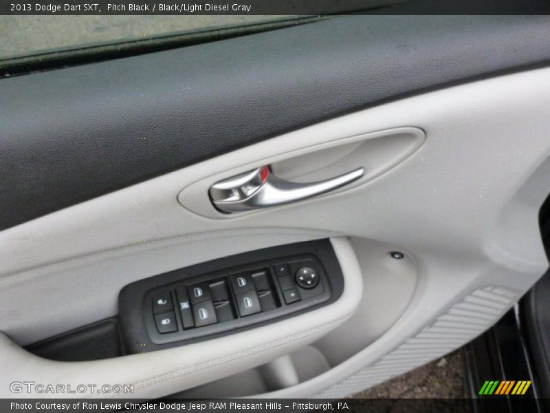 Pitch Black / Black/Light Diesel Gray 2013 Dodge Dart SXT