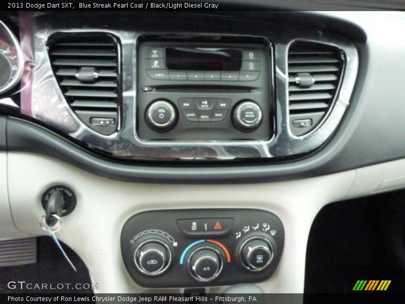 Blue Streak Pearl Coat / Black/Light Diesel Gray 2013 Dodge Dart SXT