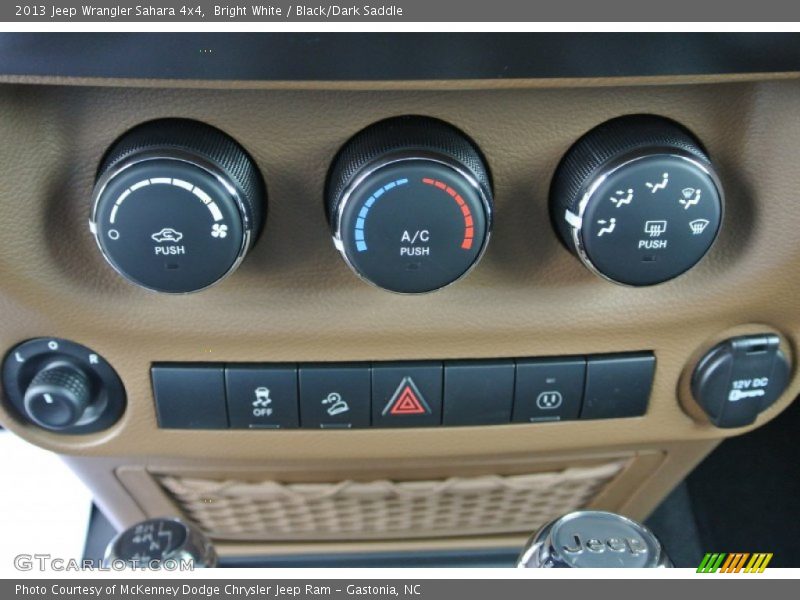 Controls of 2013 Wrangler Sahara 4x4