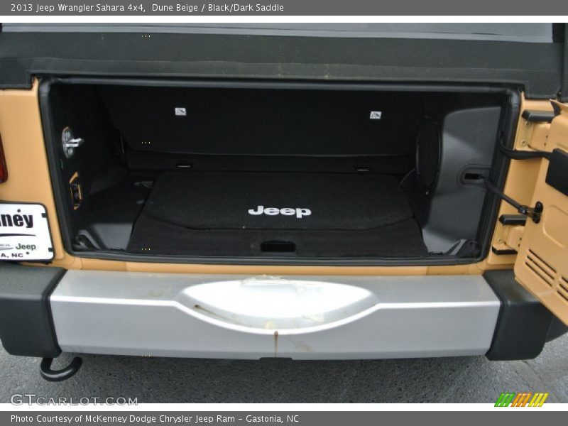 Dune Beige / Black/Dark Saddle 2013 Jeep Wrangler Sahara 4x4