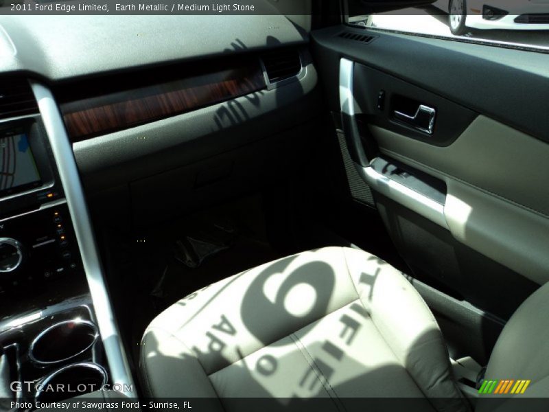 Earth Metallic / Medium Light Stone 2011 Ford Edge Limited