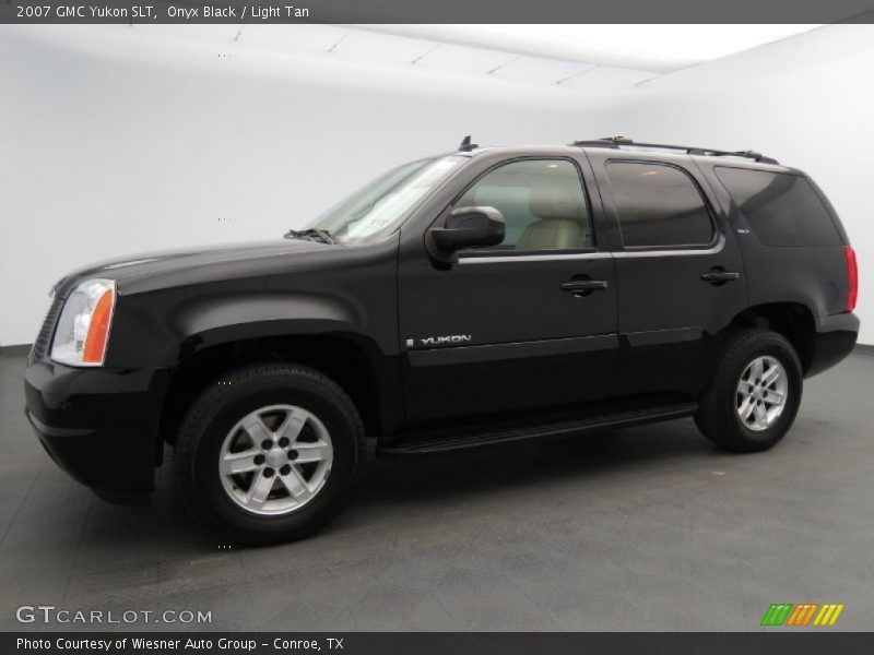 Onyx Black / Light Tan 2007 GMC Yukon SLT