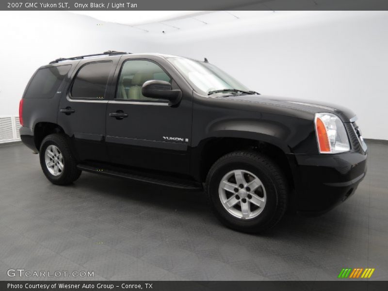 Onyx Black / Light Tan 2007 GMC Yukon SLT