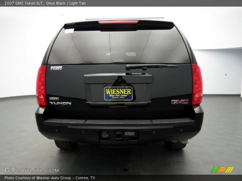 Onyx Black / Light Tan 2007 GMC Yukon SLT