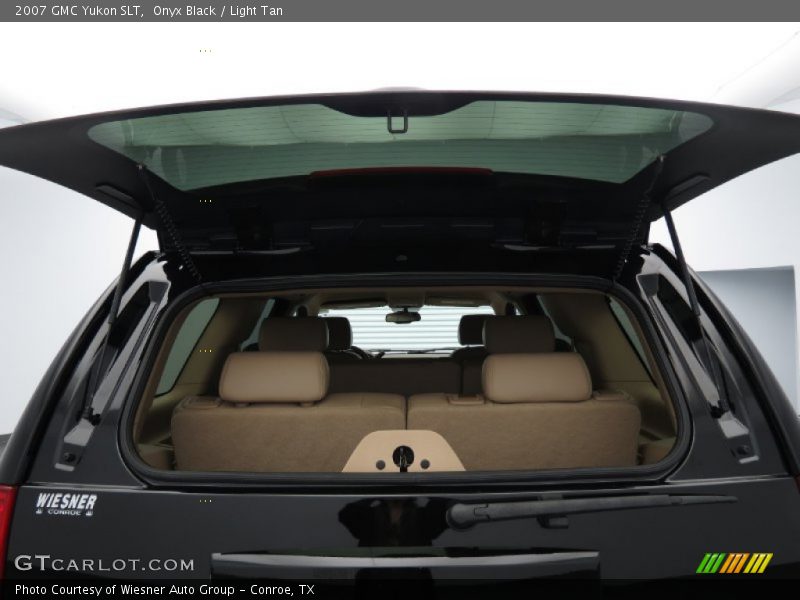 Onyx Black / Light Tan 2007 GMC Yukon SLT