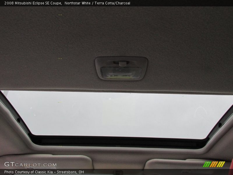 Sunroof of 2008 Eclipse SE Coupe