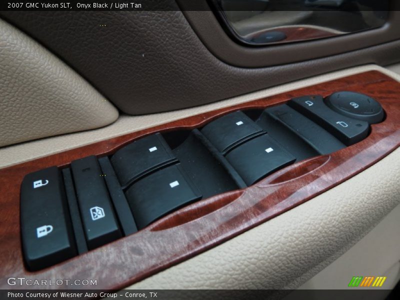 Onyx Black / Light Tan 2007 GMC Yukon SLT