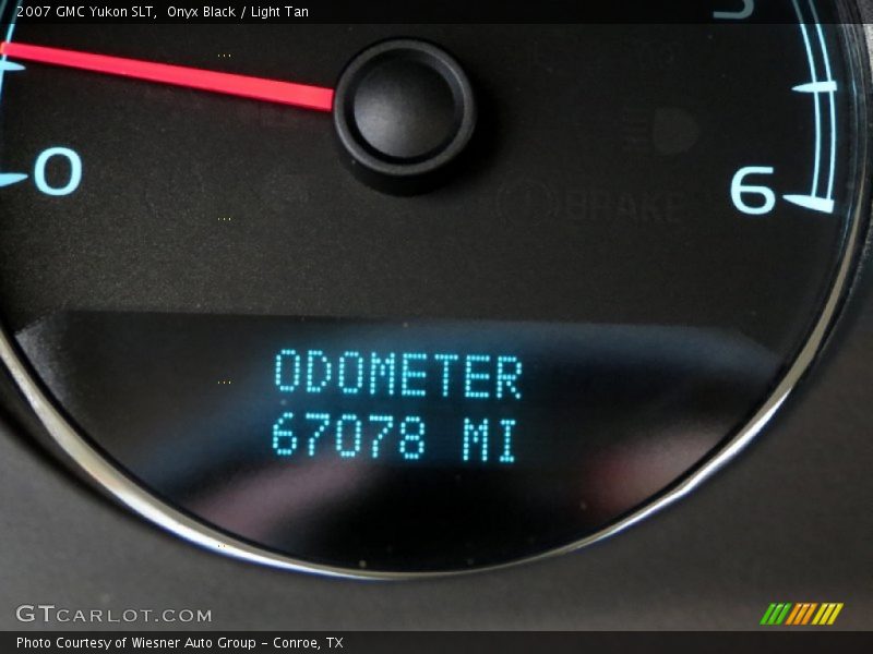 Onyx Black / Light Tan 2007 GMC Yukon SLT