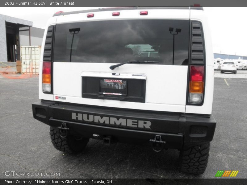 White / Wheat 2003 Hummer H2 SUV