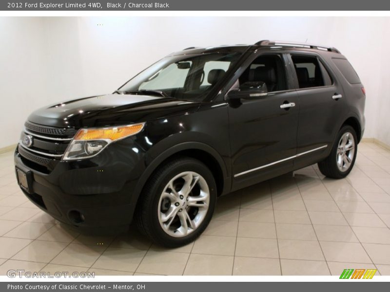 Front 3/4 View of 2012 Explorer Limited 4WD