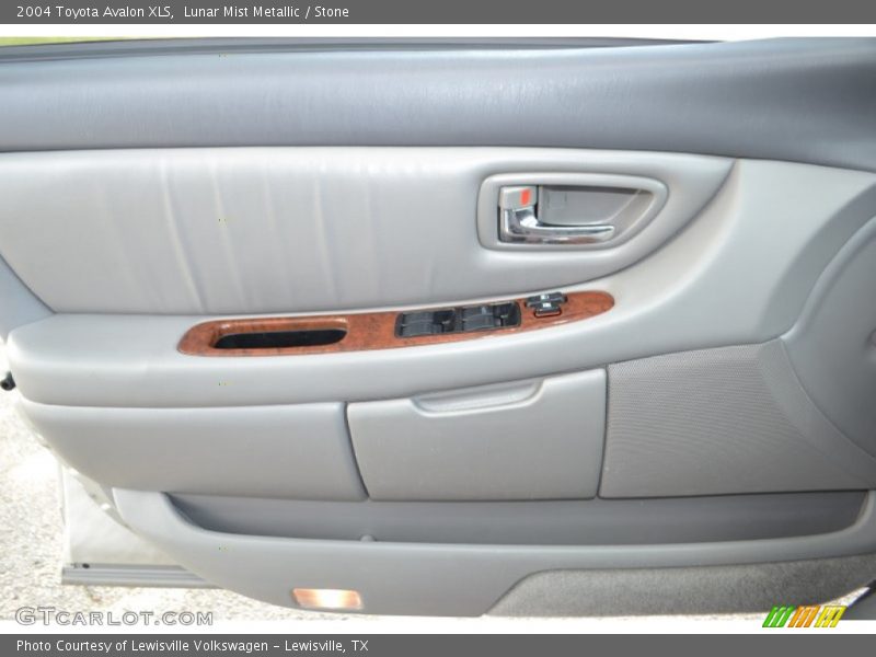 Lunar Mist Metallic / Stone 2004 Toyota Avalon XLS