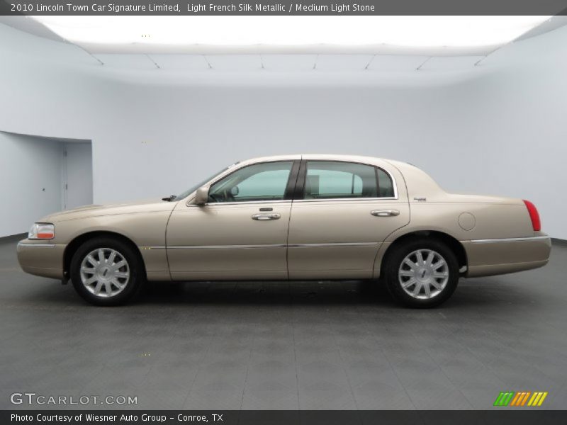 Light French Silk Metallic / Medium Light Stone 2010 Lincoln Town Car Signature Limited