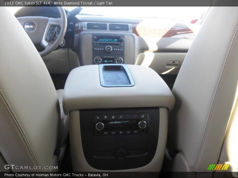 White Diamond Tricoat / Light Tan 2013 GMC Yukon SLT 4x4