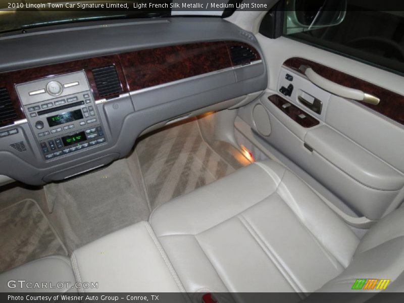 Light French Silk Metallic / Medium Light Stone 2010 Lincoln Town Car Signature Limited