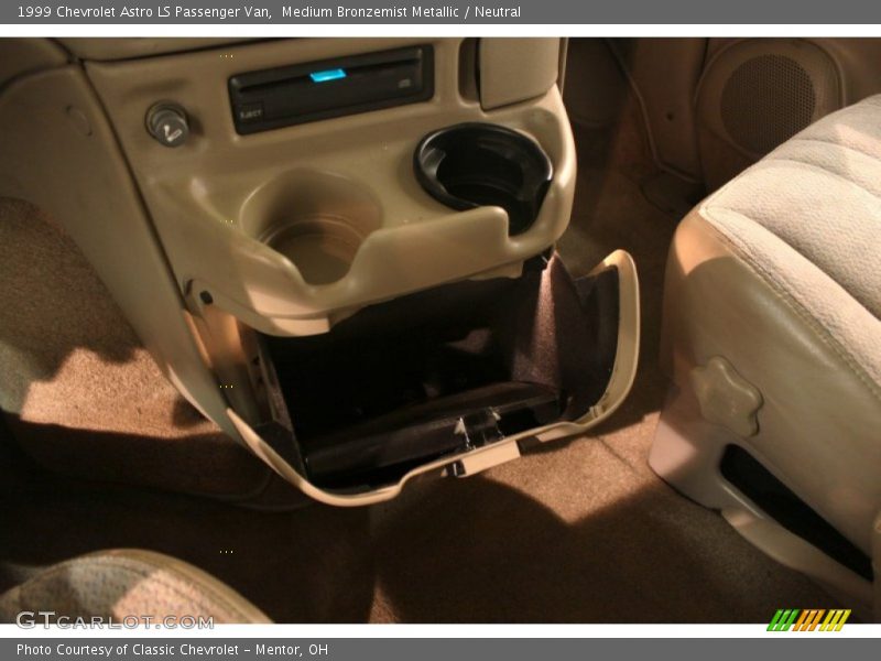 Medium Bronzemist Metallic / Neutral 1999 Chevrolet Astro LS Passenger Van