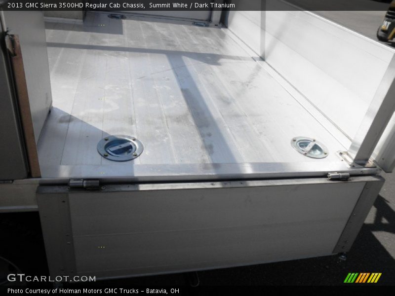 Summit White / Dark Titanium 2013 GMC Sierra 3500HD Regular Cab Chassis