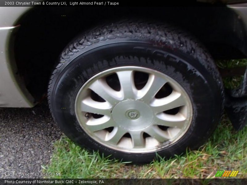 Light Almond Pearl / Taupe 2003 Chrysler Town & Country LXi