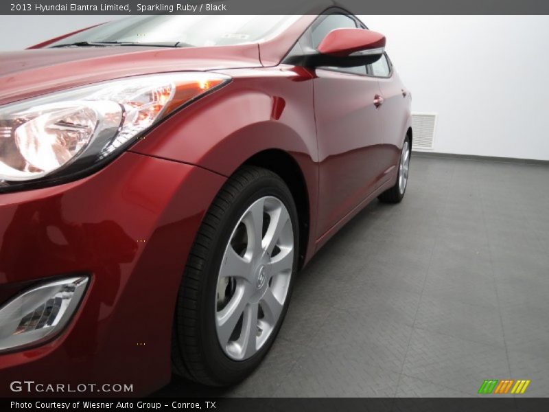 Sparkling Ruby / Black 2013 Hyundai Elantra Limited