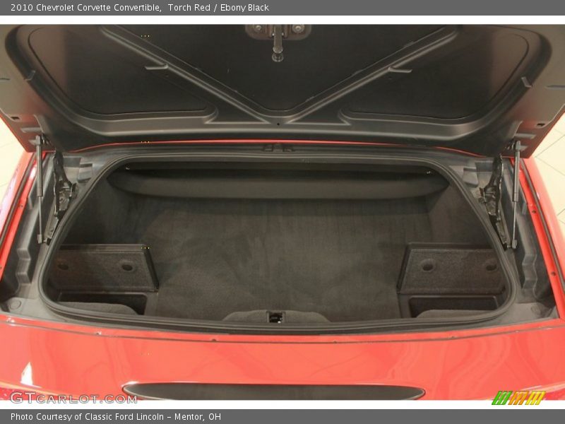  2010 Corvette Convertible Trunk