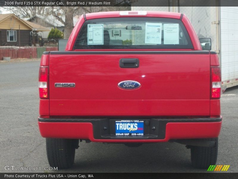 Bright Red / Medium Flint 2006 Ford F150 STX Regular Cab