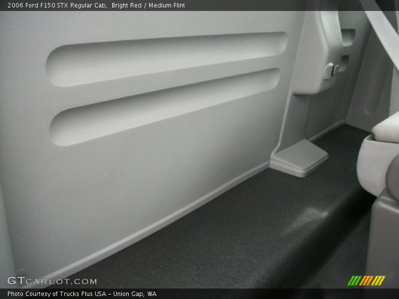 Bright Red / Medium Flint 2006 Ford F150 STX Regular Cab