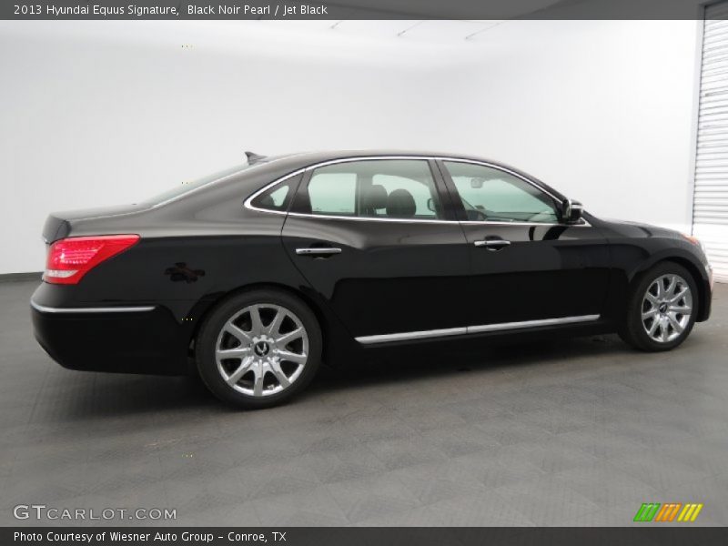 Black Noir Pearl / Jet Black 2013 Hyundai Equus Signature