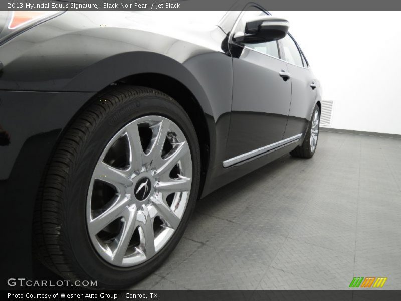 Black Noir Pearl / Jet Black 2013 Hyundai Equus Signature