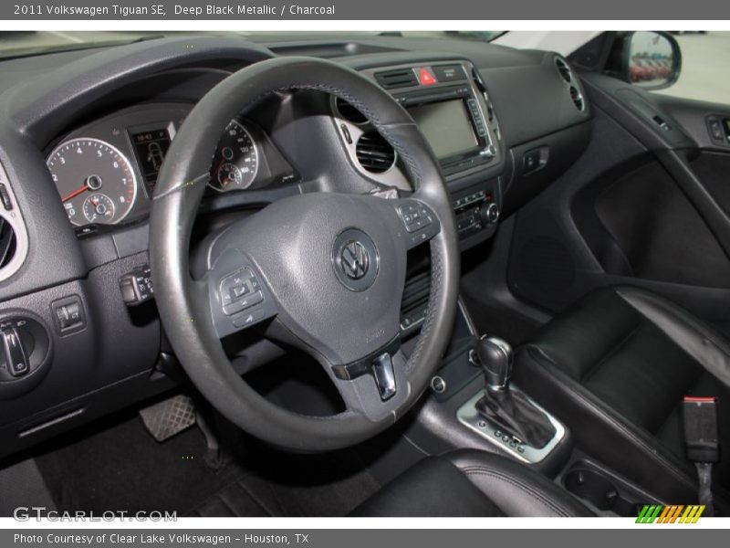 Deep Black Metallic / Charcoal 2011 Volkswagen Tiguan SE