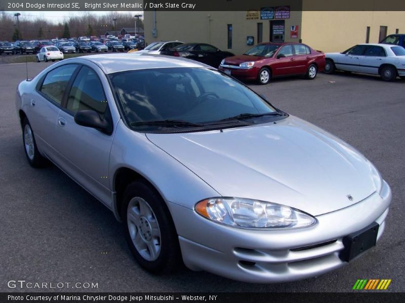 Bright Silver Metallic / Dark Slate Gray 2004 Dodge Intrepid SE