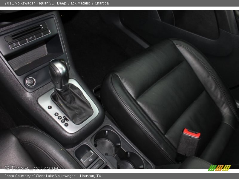 Deep Black Metallic / Charcoal 2011 Volkswagen Tiguan SE