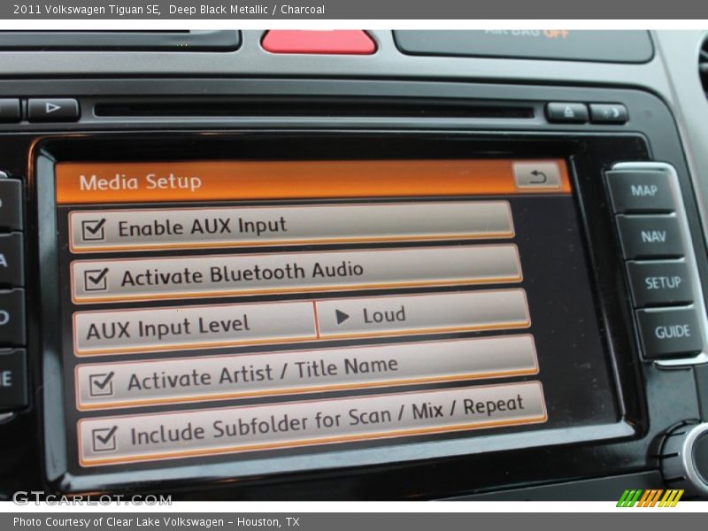 Deep Black Metallic / Charcoal 2011 Volkswagen Tiguan SE