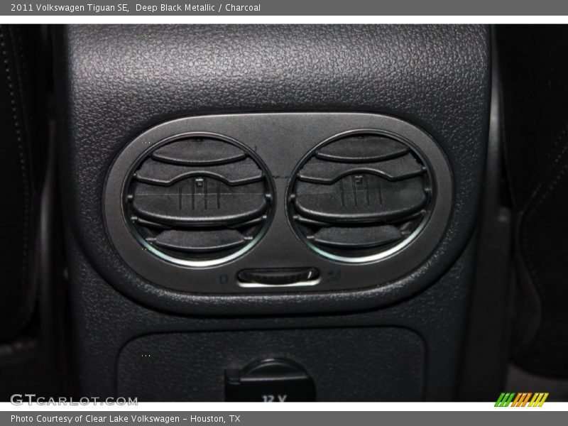 Deep Black Metallic / Charcoal 2011 Volkswagen Tiguan SE