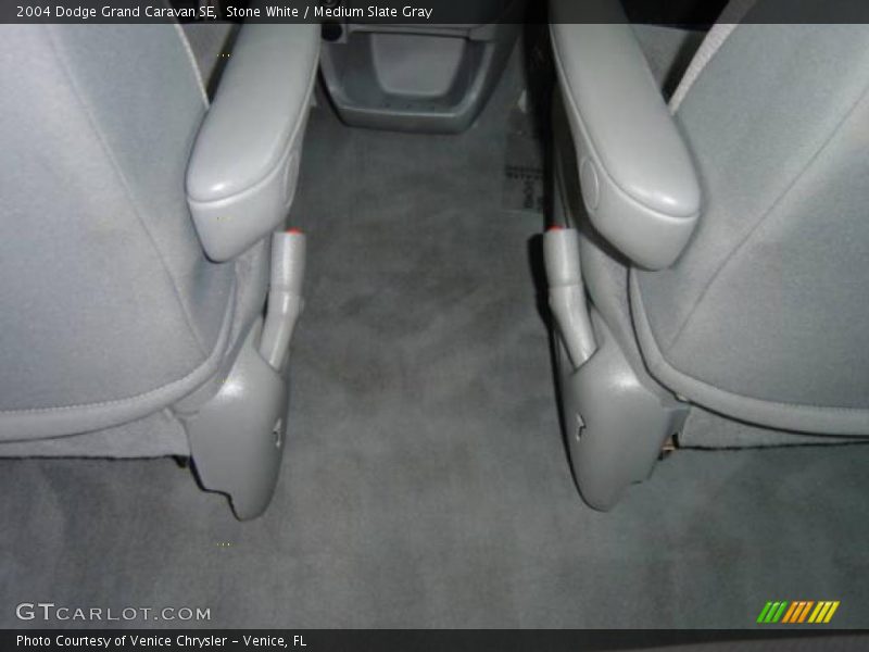 Stone White / Medium Slate Gray 2004 Dodge Grand Caravan SE
