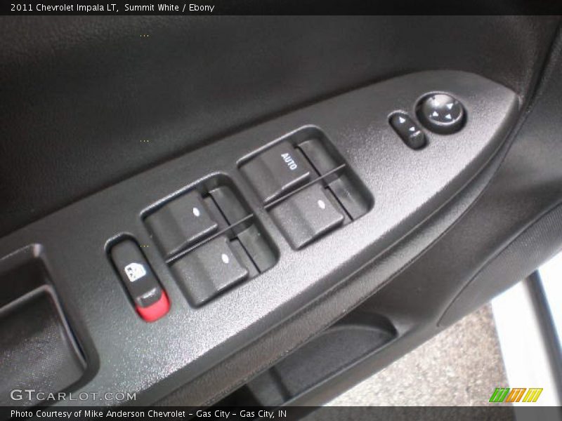 Summit White / Ebony 2011 Chevrolet Impala LT