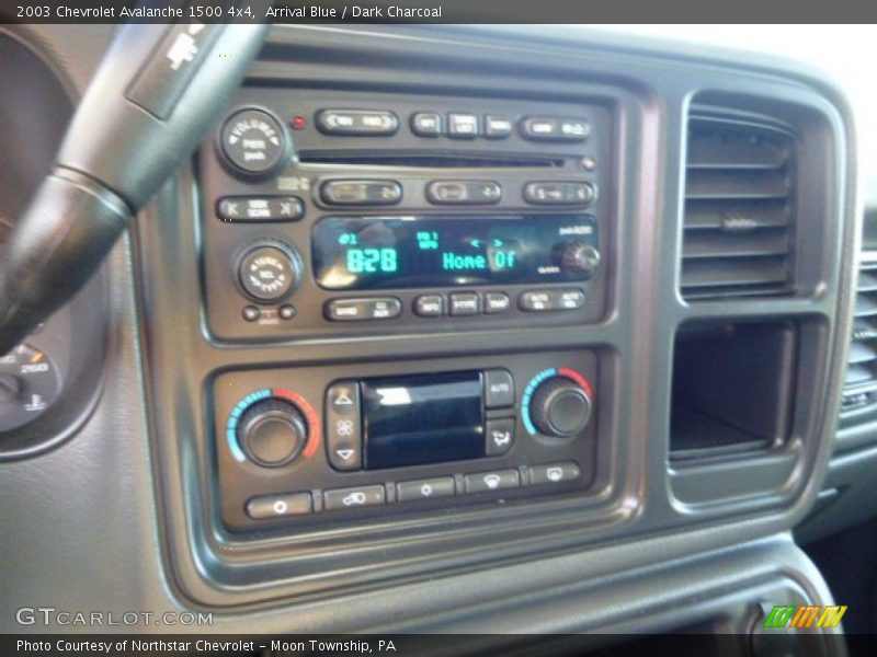 Arrival Blue / Dark Charcoal 2003 Chevrolet Avalanche 1500 4x4