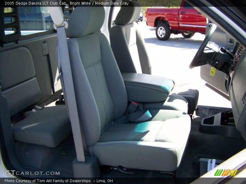 Bright White / Medium Slate Gray 2005 Dodge Dakota SLT Club Cab