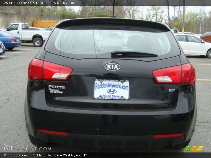 Ebony Black / Black 2011 Kia Forte EX 5 Door