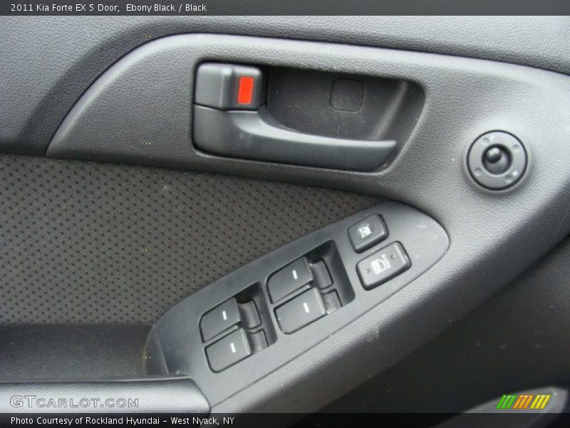 Ebony Black / Black 2011 Kia Forte EX 5 Door