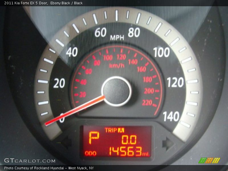 Ebony Black / Black 2011 Kia Forte EX 5 Door